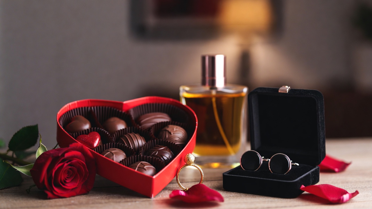 What to Get a Man for Valentine’s Day? The Ultimate Answer