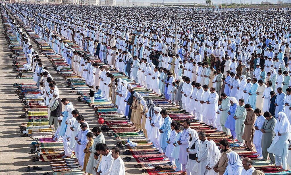 Eid al-fitr prayer in Zahedan