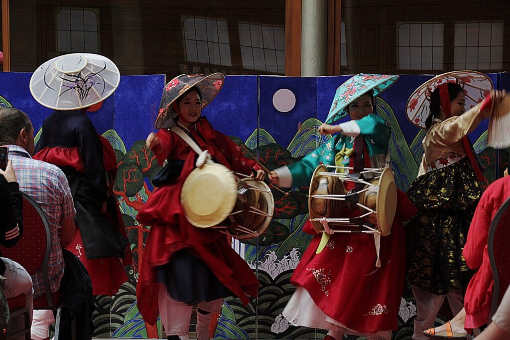 Hanbok - Korean traditional dress 05