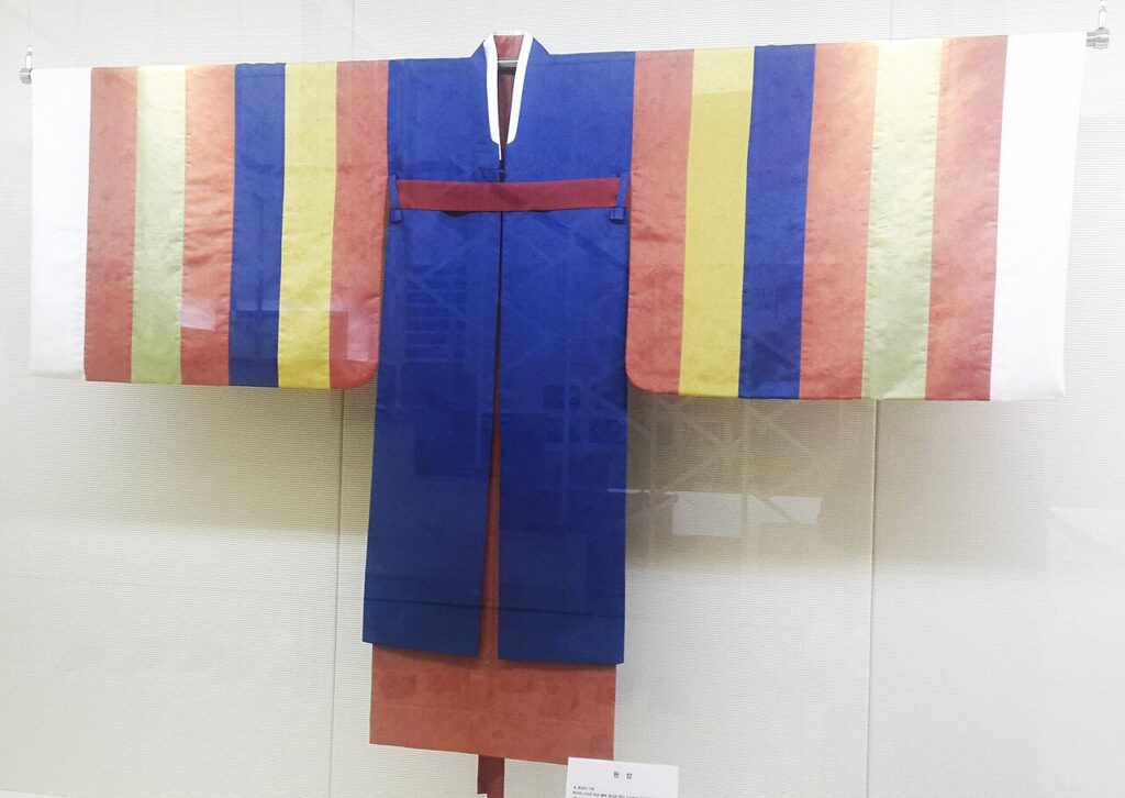 Korean hanbok for kings