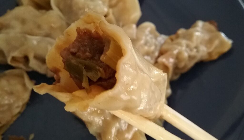 Freshly cooked Chinese pork dumplings