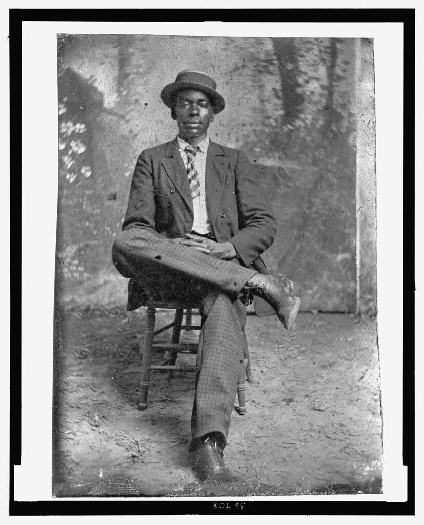 Portrait of African American man, seated LCCN2006688030