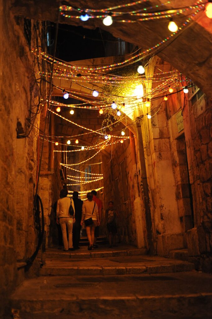 Ramadan decorations. Jerusalem by night 054 - Aug 2011