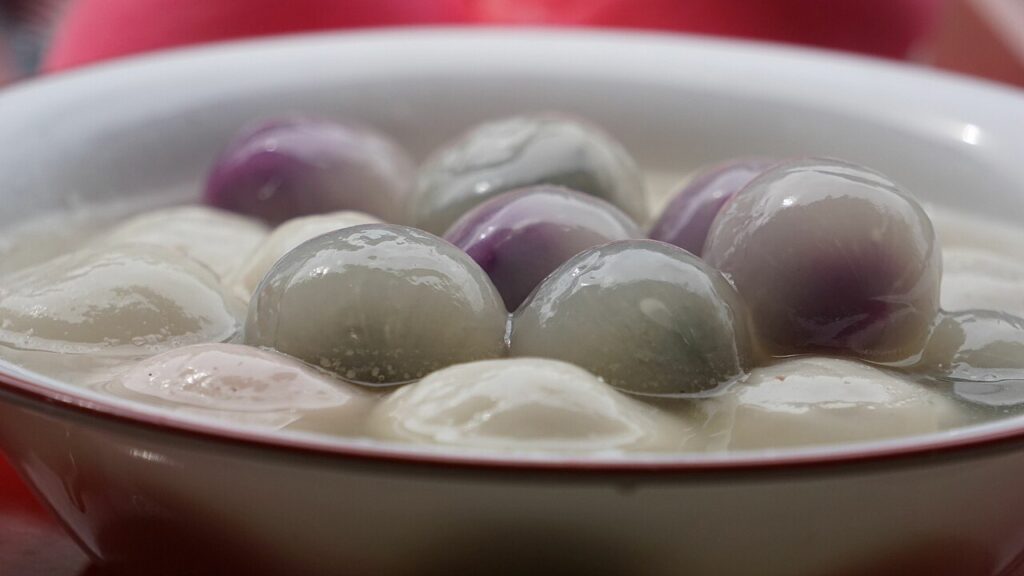 Tangyuan, sweet glutinous rice balls symbolising reunion