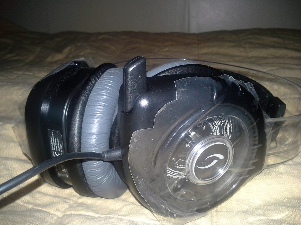 Wireless headphones for listening to a playlist