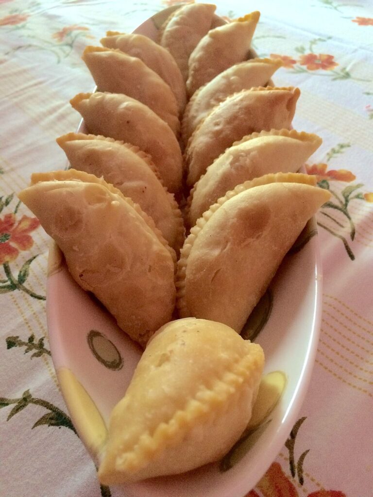 Gujiyas(3)