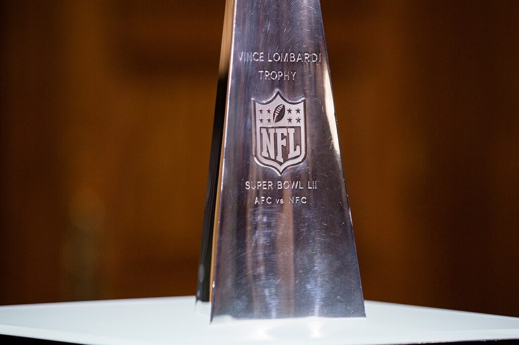 Vince Lombardi Trophy Visits the Pennsylvania Capitol (41844569054)
