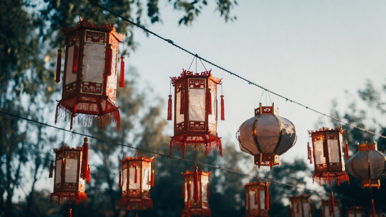 DIY Chinese Lanterns: 5 Creative Crafts to Celebrate at Home