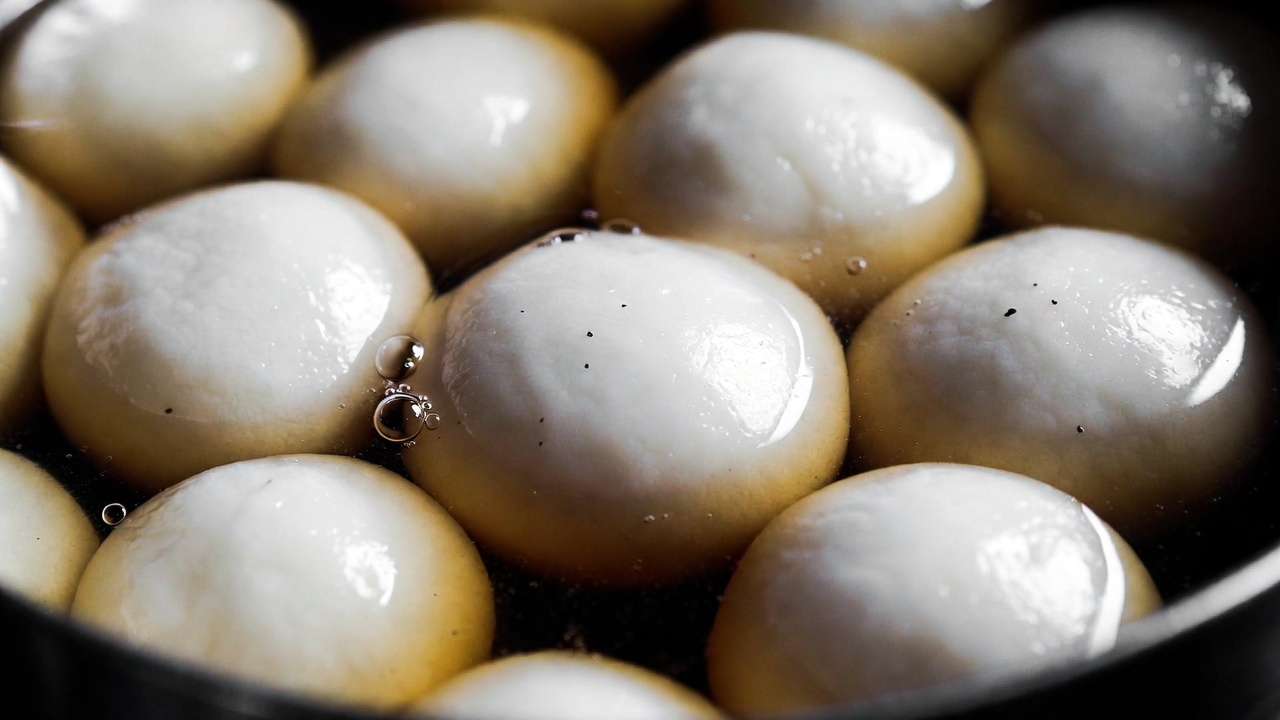 How to Make Tangyuan (Glutinous Rice Balls): A Step-by-Step Recipe for Beginners