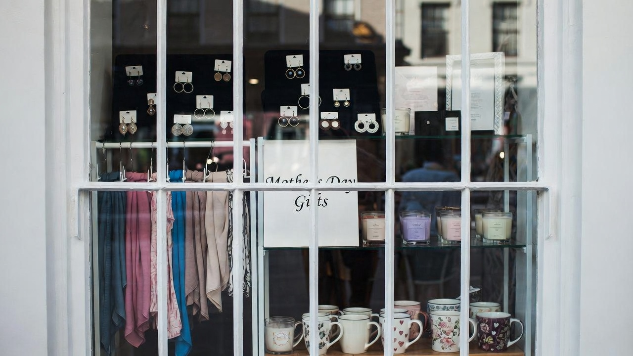 Last-Minute Mother’s Day Gift Ideas That Don’t Feel Last-Minute (2026 Guide)