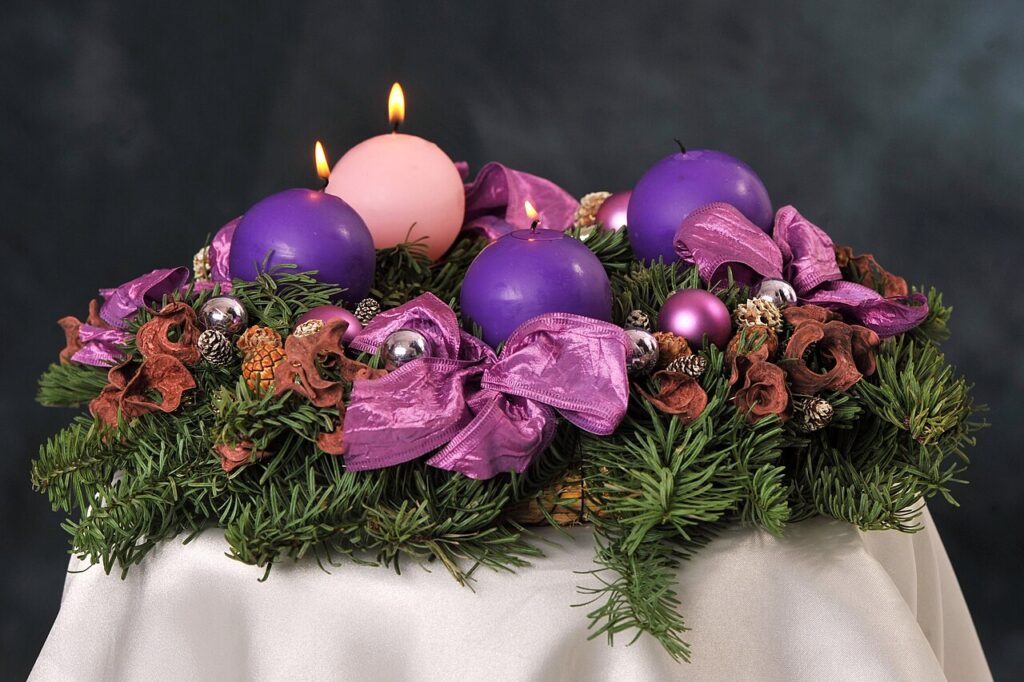 An Advent wreath on the third Sunday
